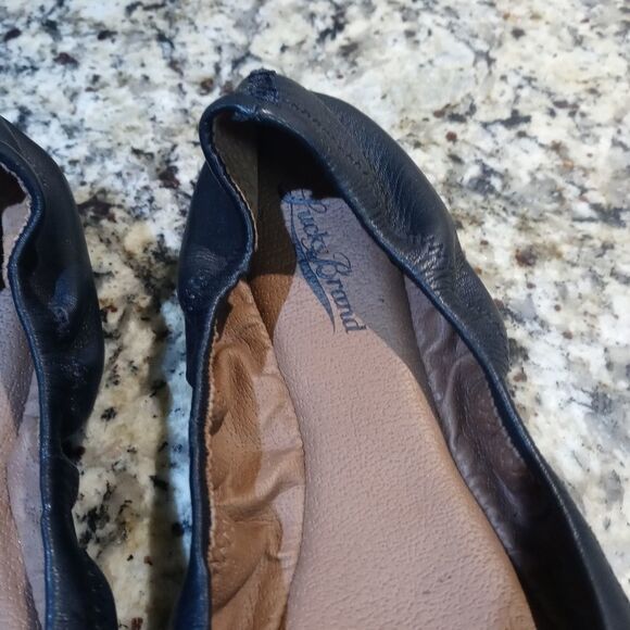 Lucky Brand 'Emmie' Flat - Picture 7 of 12